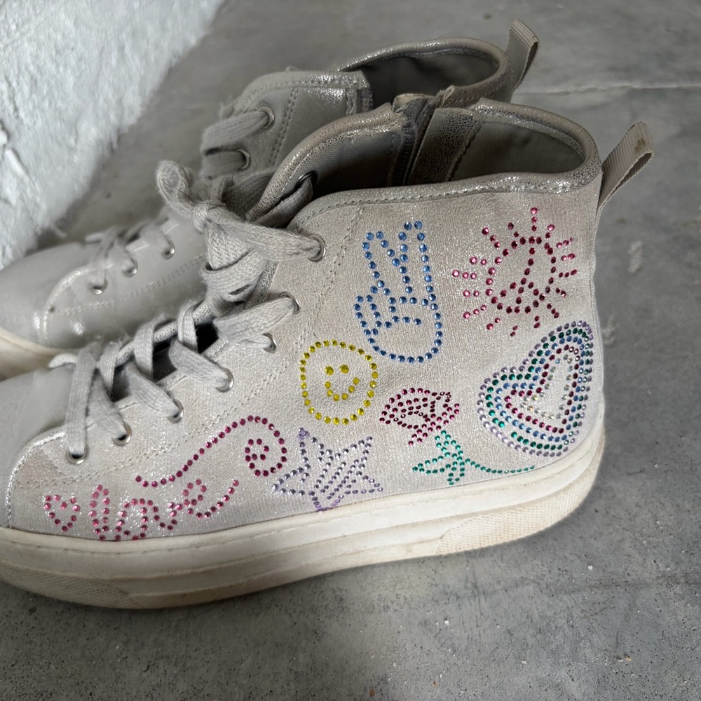 Kids High-Top Sneakers with Colorful Embellishments